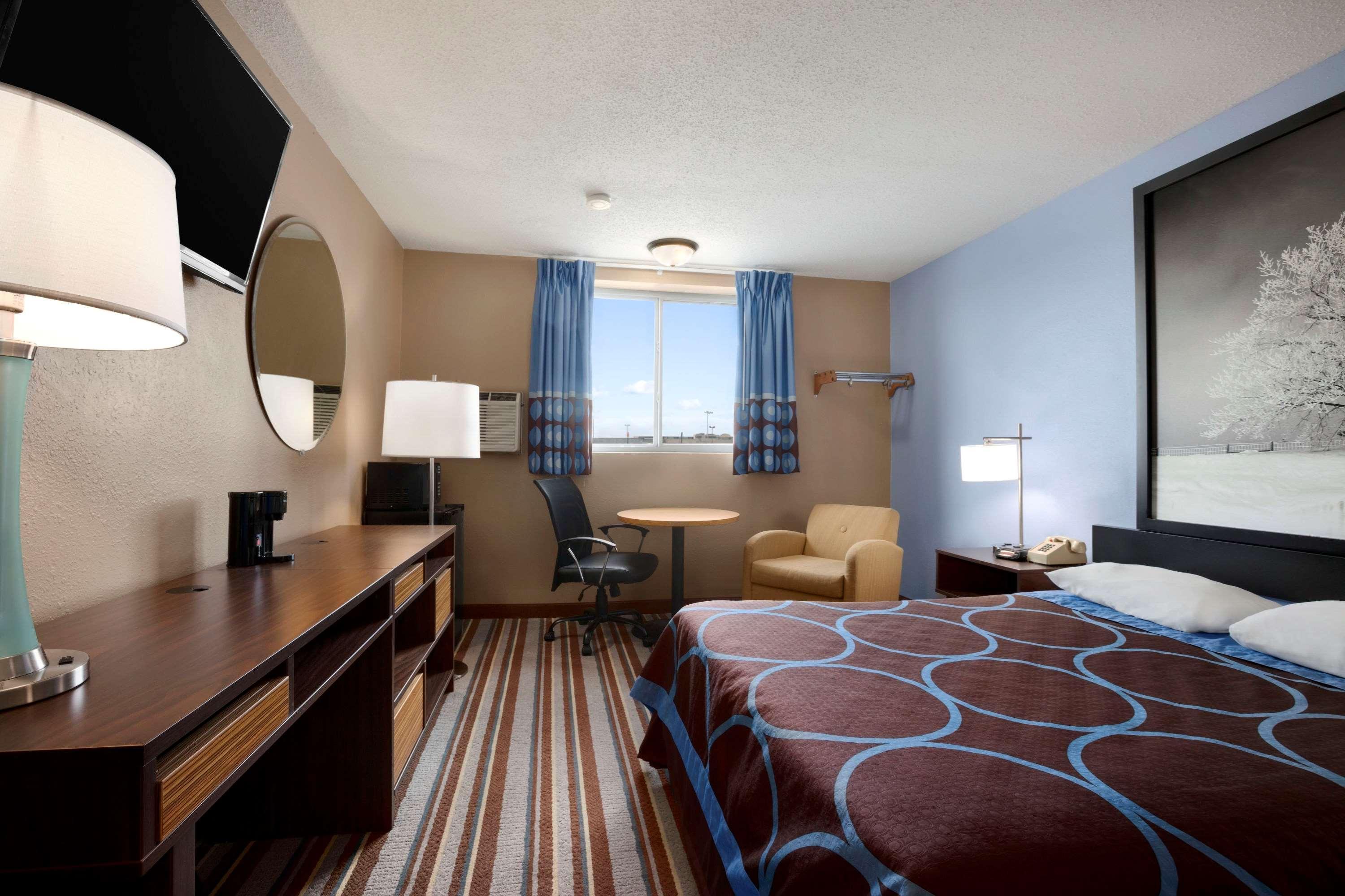 Motel Super 8 By Wyndham Council Bluffs Ia Omaha Ne Area Esterno foto