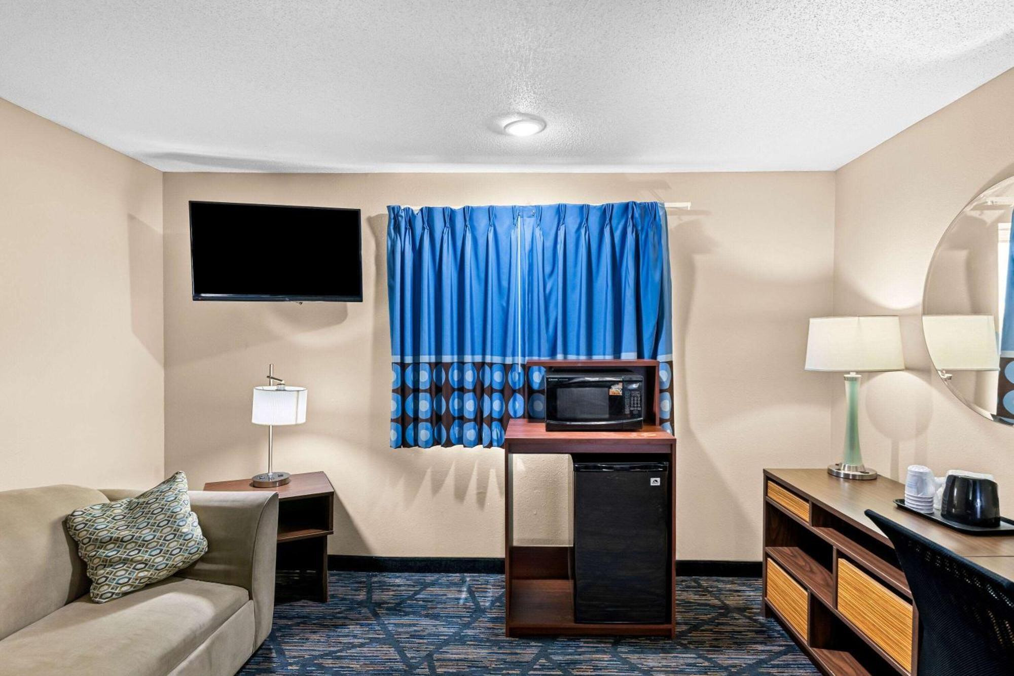 Motel Super 8 By Wyndham Council Bluffs Ia Omaha Ne Area Esterno foto